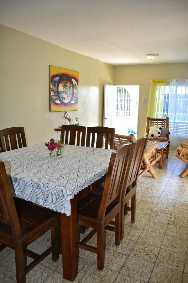 Casa Tropical - Boca Chica Villa Luaran gambar